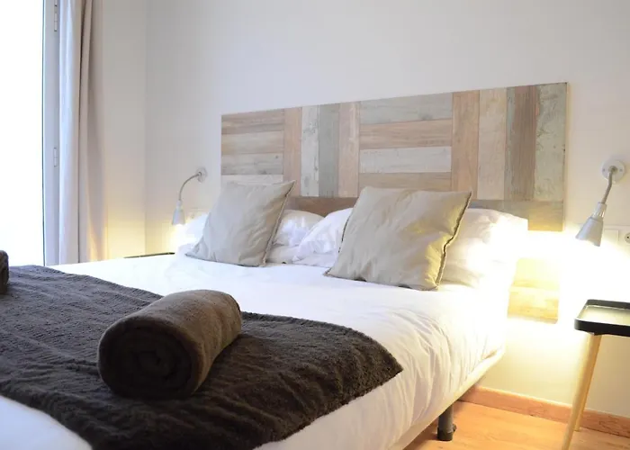 Poble Sec Apartments